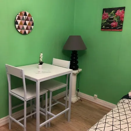 Privees Ferry-port-place D'armes * Кале