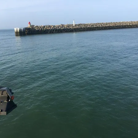 Privees Ferry-port-place D'armes Проживание в семье Кале