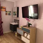 Privees Ferry-port-place D'armes Homestay